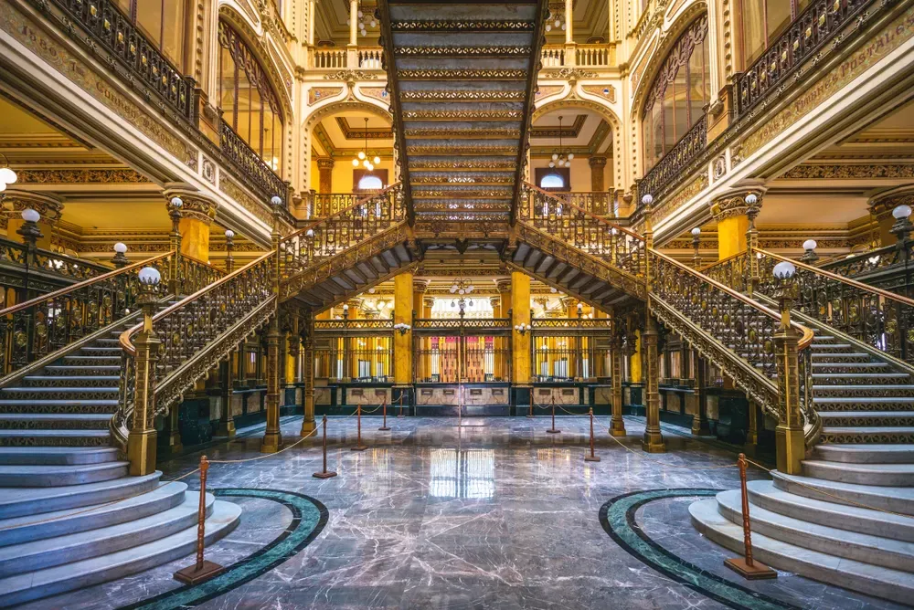 El Palacio Postal: una oficina de correos construida como un teatro de ópera